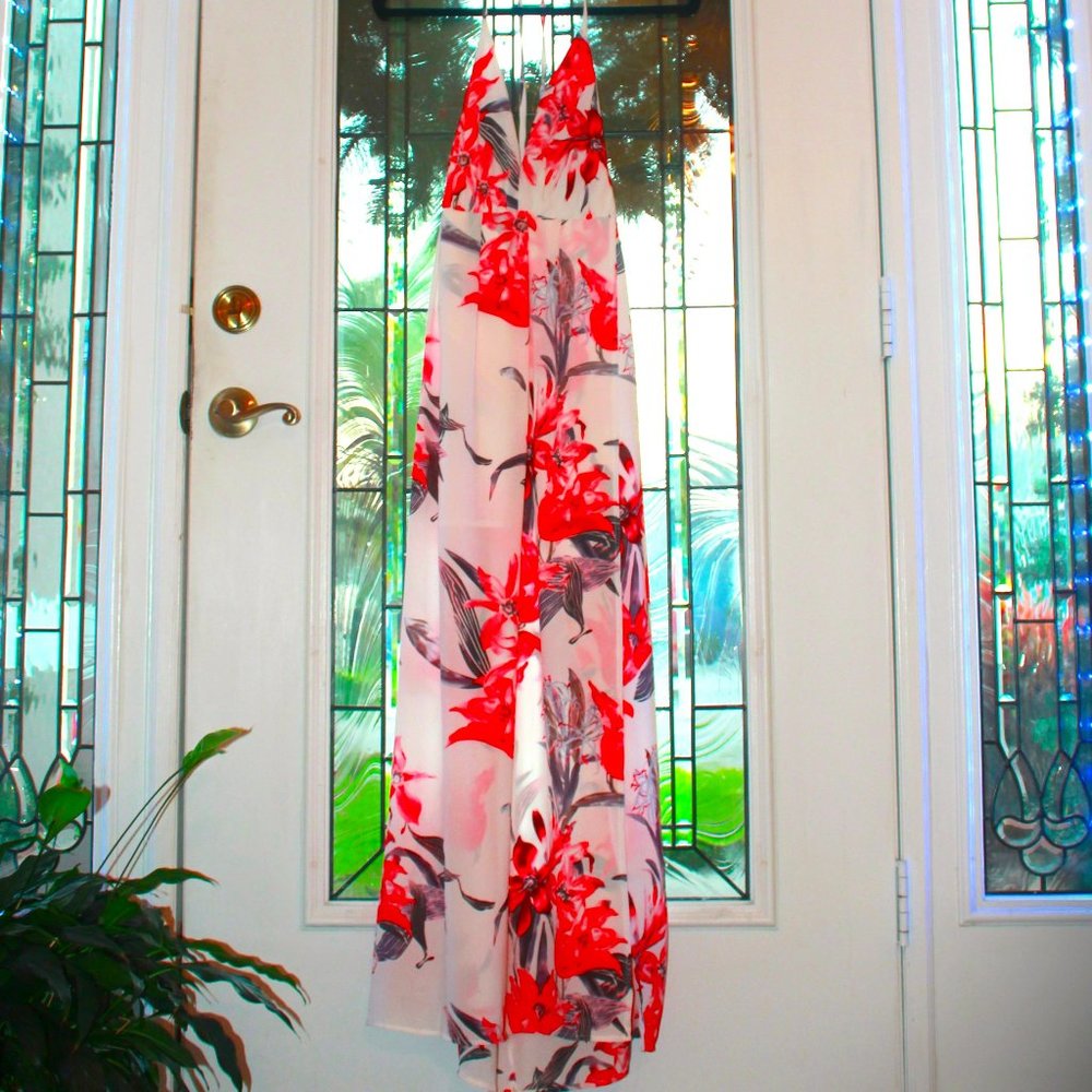 Bundle⚡️ 2/$25 Simplee Floral Print Backless Maxi Dress - Picture 1 of 8